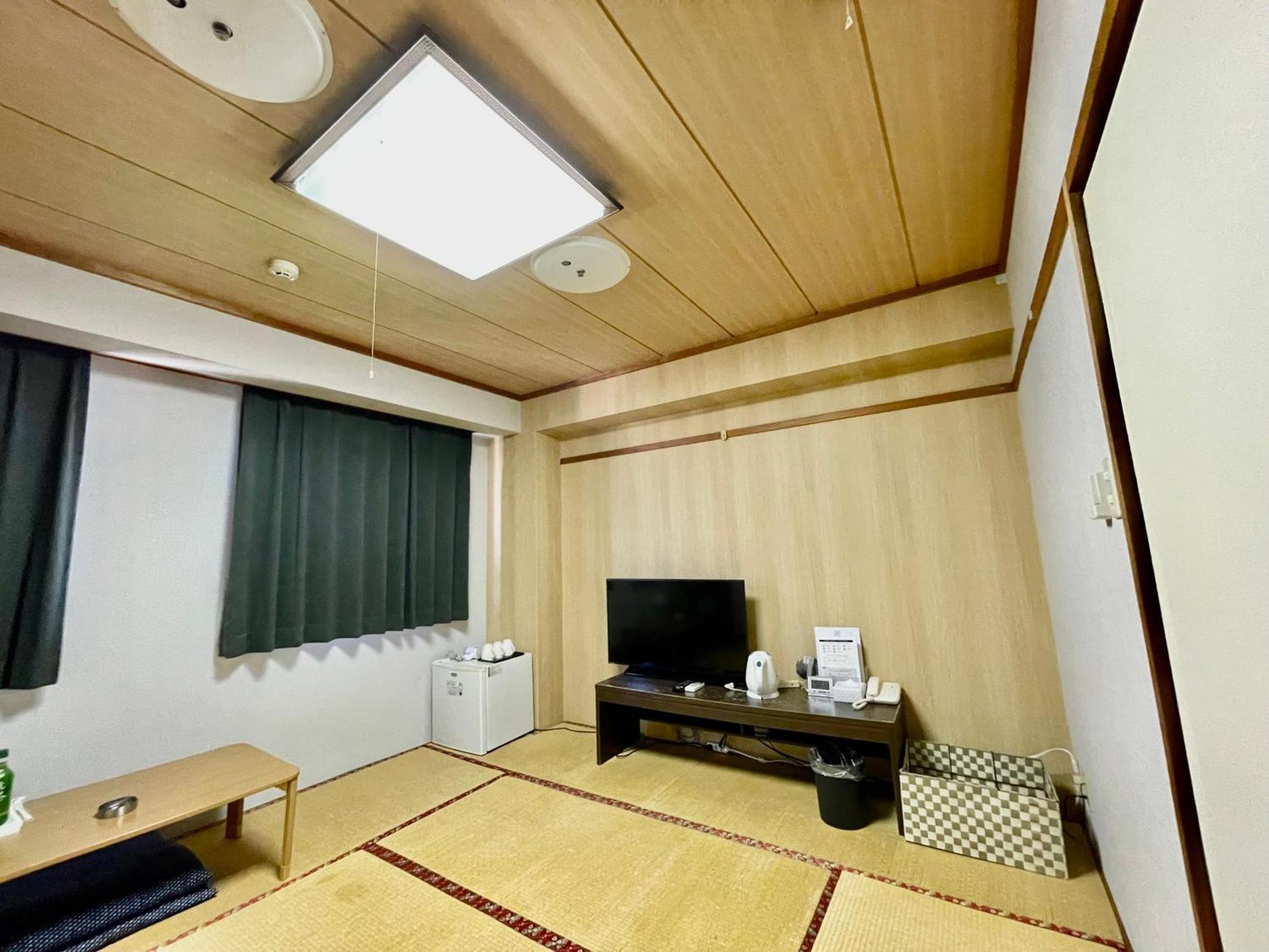 斯莱特赛塔玛莫洛亚玛酒店 越生町 外观 照片